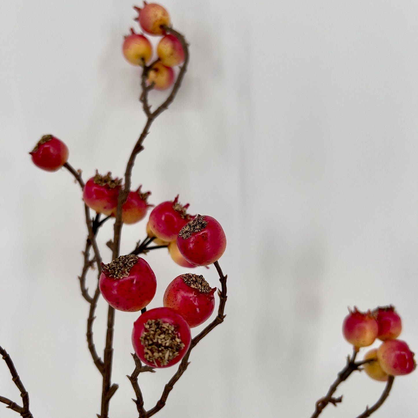 Kunst granaatappeltakken in geel of rood, 102cm