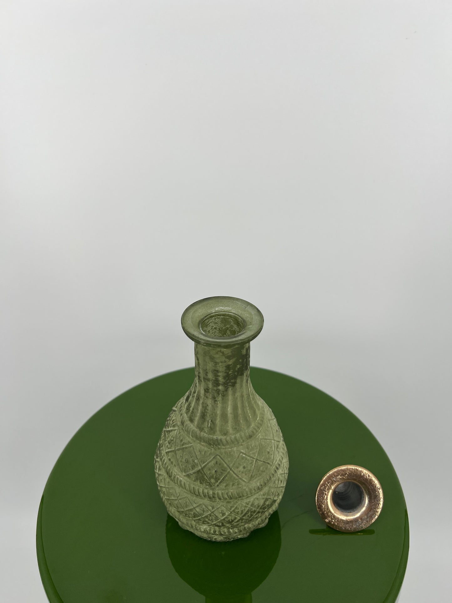 Vaas mat groen met kaarsenhouder