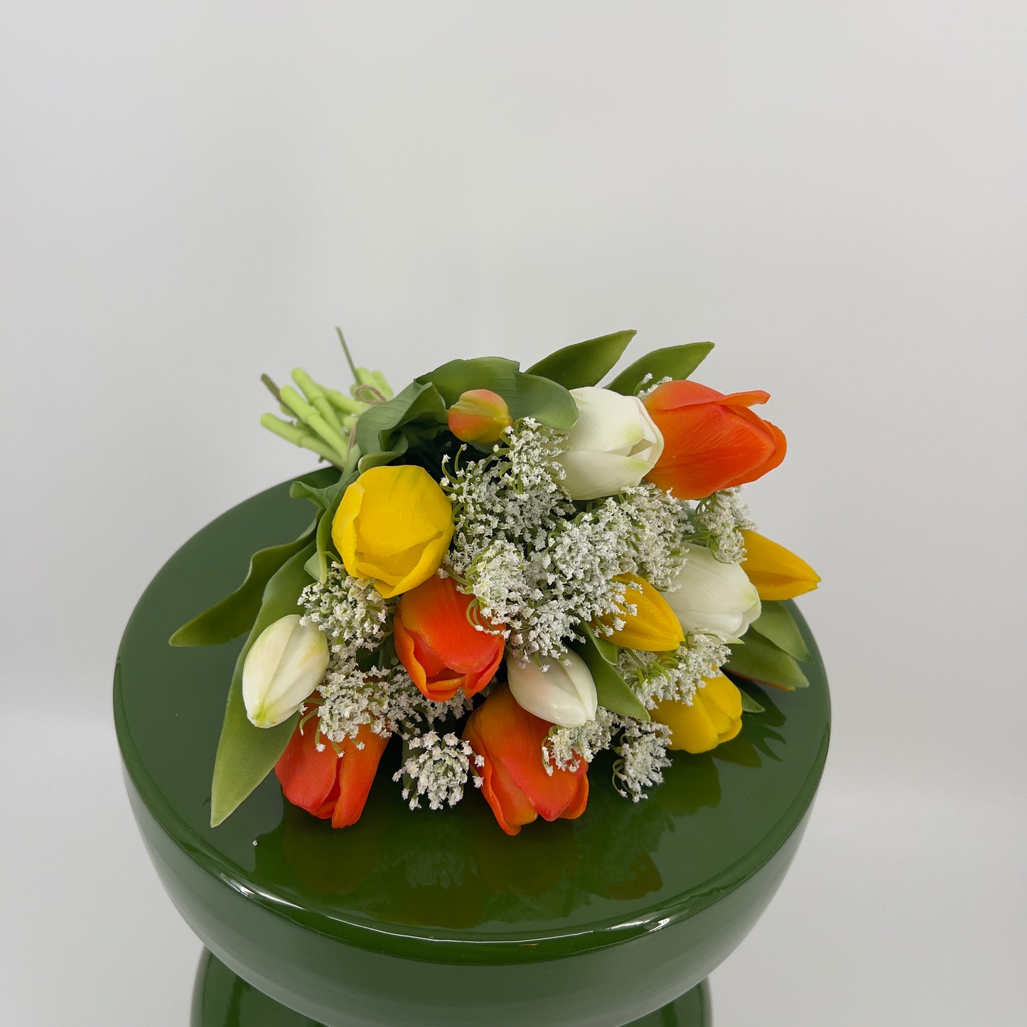 Boeket kunsttulpen 14 stelen metwitte dille, 32cm