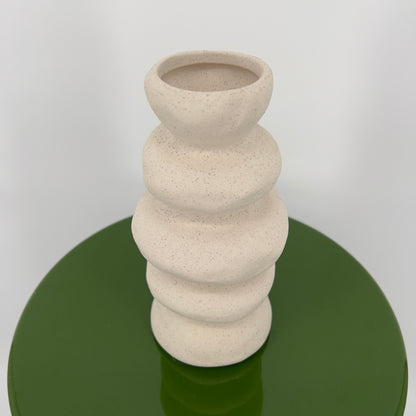 Vaas ro Ceira S beige of gebroken wit, 19,5cm