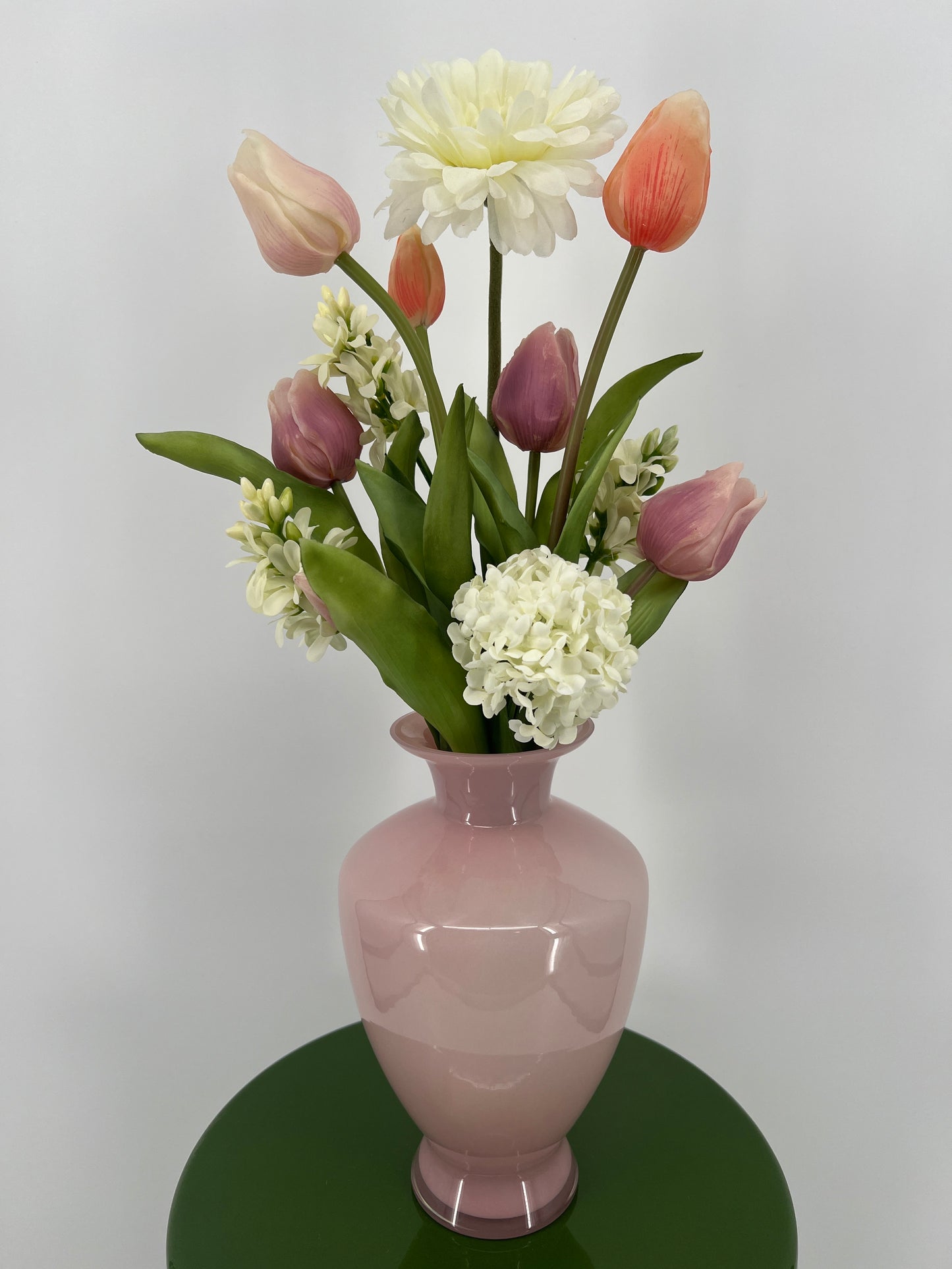 Kunstboeket "Voorjaarsromance" in vaas/vase Rosy, 52cm